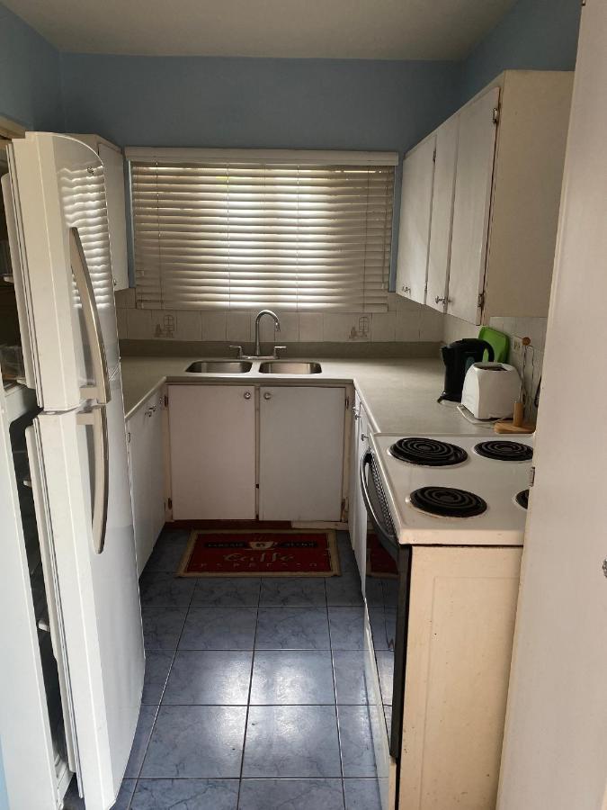 Finest Accommodation Renfrew Place 4-12 Renfrew Rd 2 Bedroom 2 Bat Apt # 15 New Kinston Jamaica 킹스톤 외부 사진